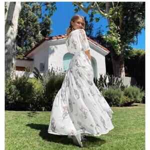 Roller Rabbit Condesa Bouquet Gertrude Floral Maxi Wrap Dress White Size L  NWT